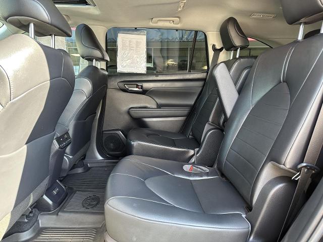 2022 Toyota Highlander Vehicle Photo in Tucson, AZ 85712