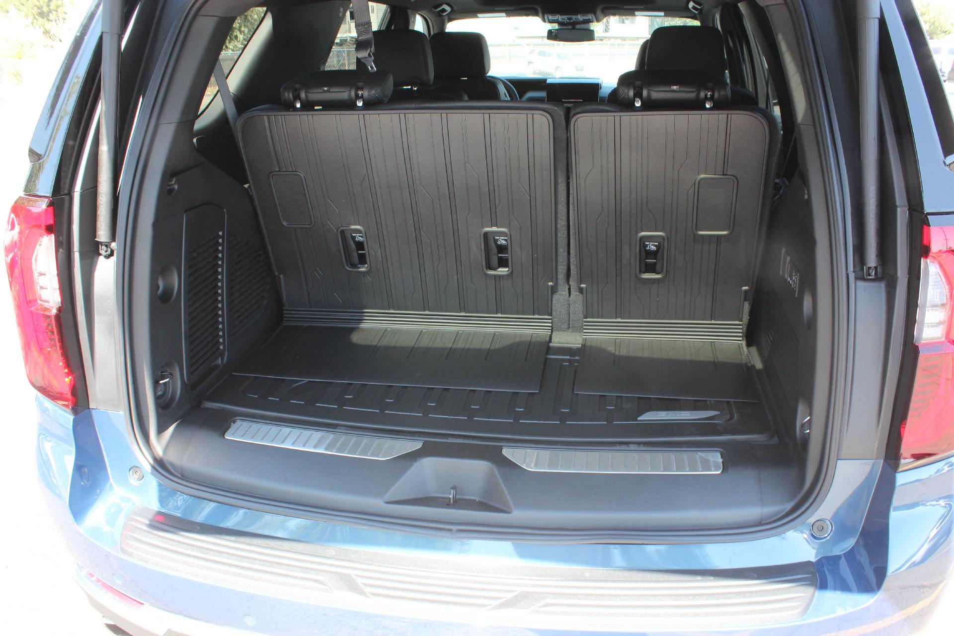 2025 GMC Yukon Vehicle Photo in AURORA, CO 80012-4011