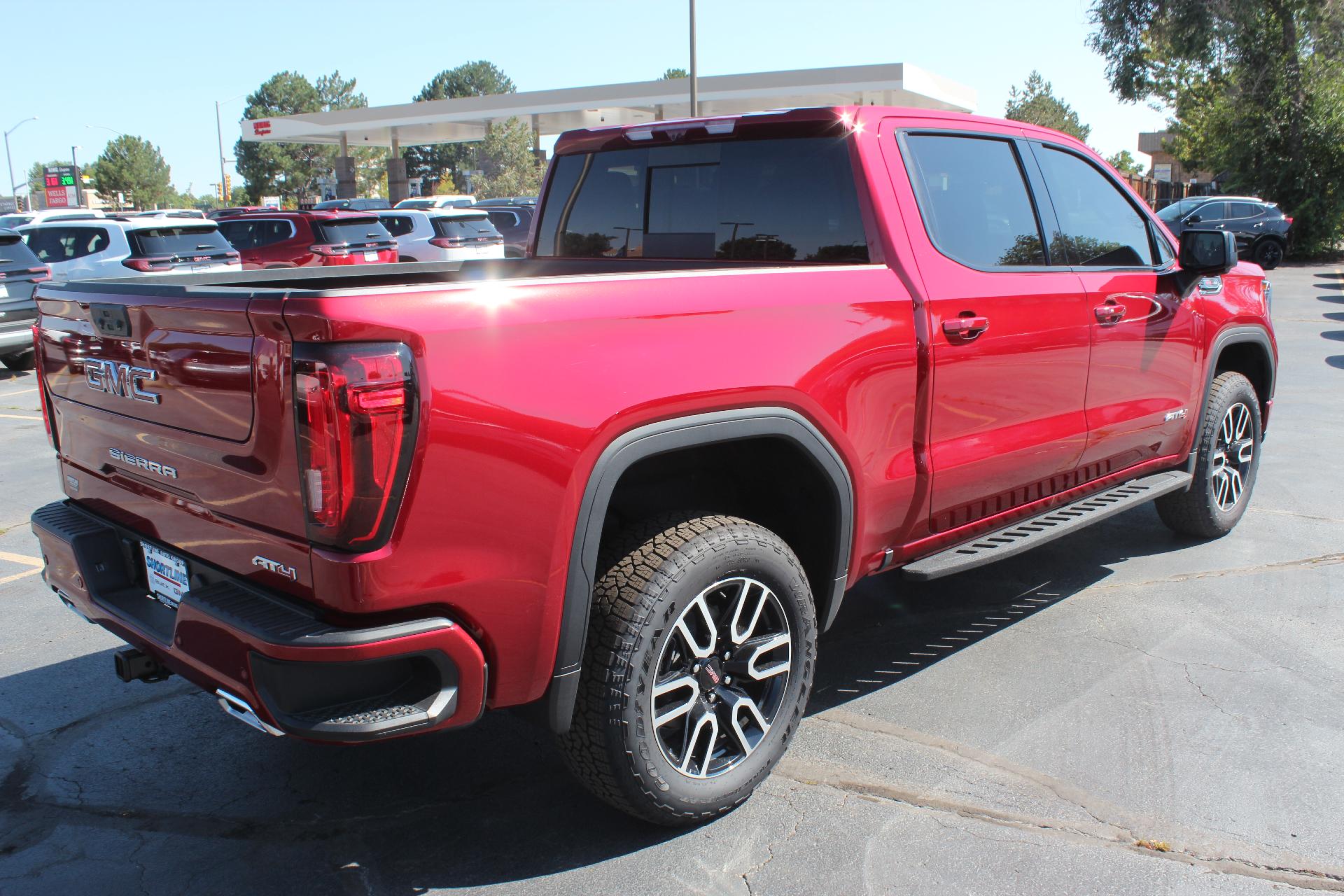 2025 GMC Sierra 1500 Vehicle Photo in AURORA, CO 80012-4011