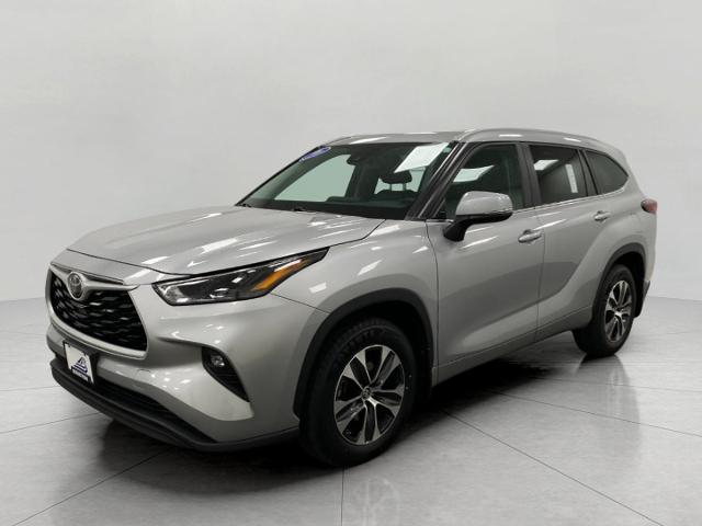 2024 Toyota Highlander Vehicle Photo in Appleton, WI 54913
