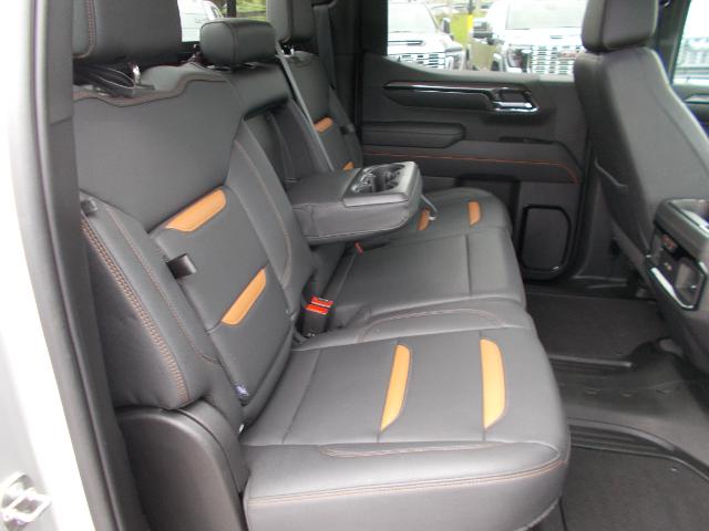 2022 GMC Sierra 1500 Vehicle Photo in LOWELL, MA 01852-4336