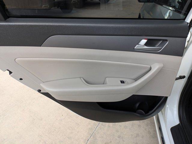 2016 Hyundai SONATA Hybrid Vehicle Photo in San Antonio, TX 78209