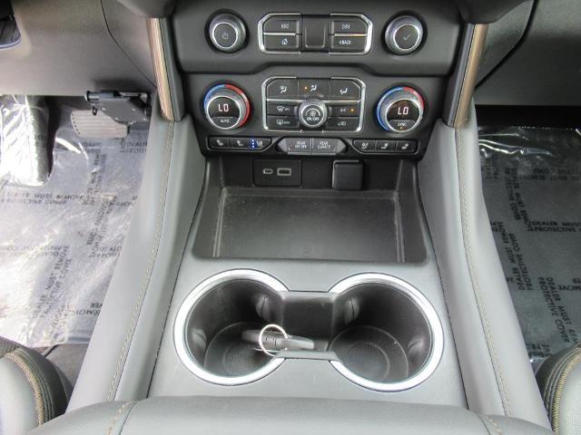 2022 Chevrolet Suburban Vehicle Photo in LEESBURG, FL 34788-4022