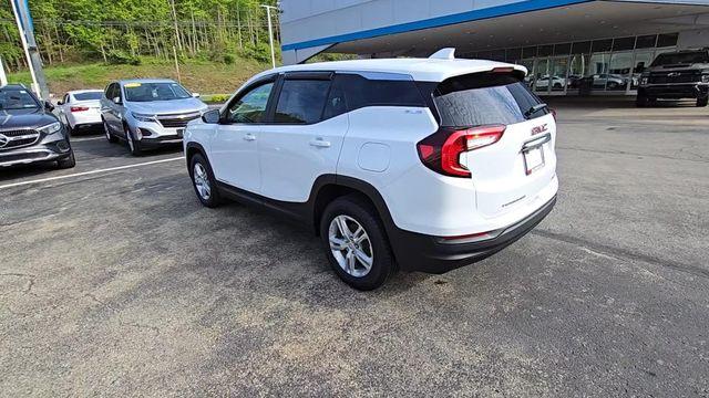 2022 GMC Terrain Vehicle Photo in Pleasant Hills, PA 15236