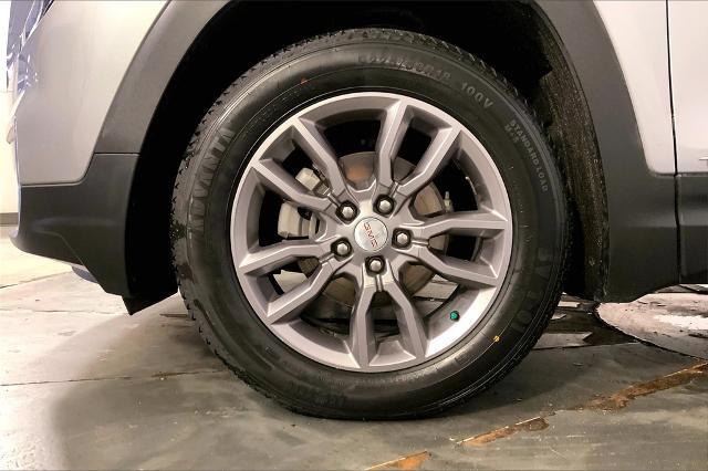 2024 GMC Terrain Vehicle Photo in Lees Summit, MO 64086