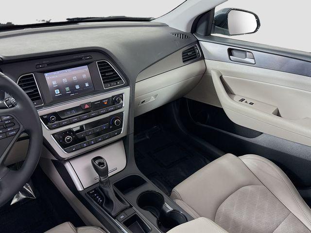 2017 Hyundai SONATA Vehicle Photo in Puyallup, WA 98371