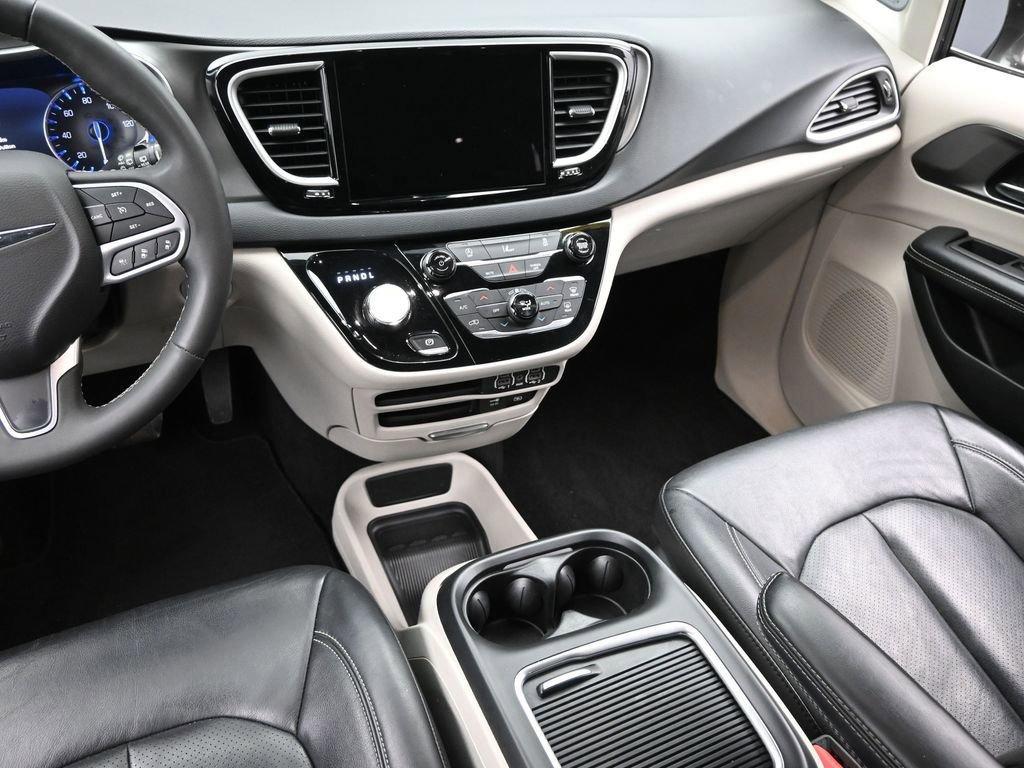 2022 Chrysler Pacifica Vehicle Photo in Cedar Rapids, IA 52402