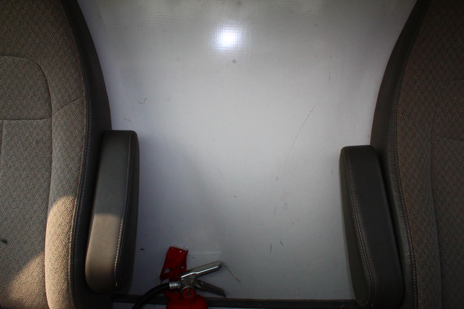 2014 Chevrolet Express Cutaway 3500 Vehicle Photo in NORTHAMPTON, MA 01060-1120