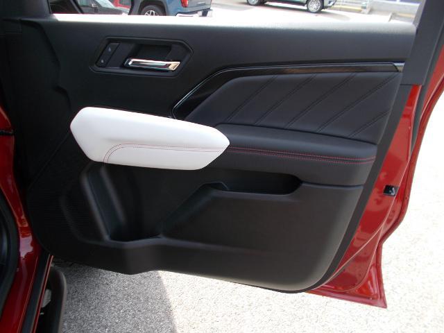 2026 GMC Canyon Vehicle Photo in LOWELL, MA 01852-4336