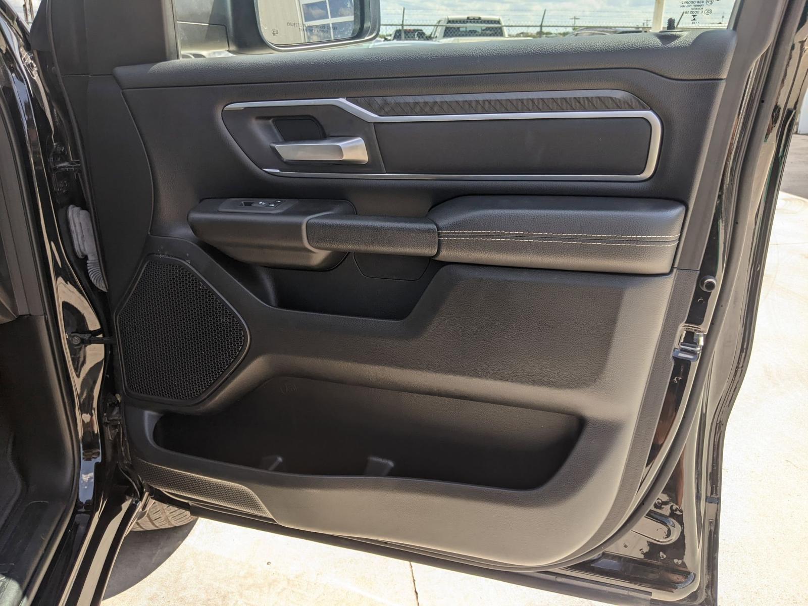 2025 Ram 1500 Vehicle Photo in Seguin, TX 78155