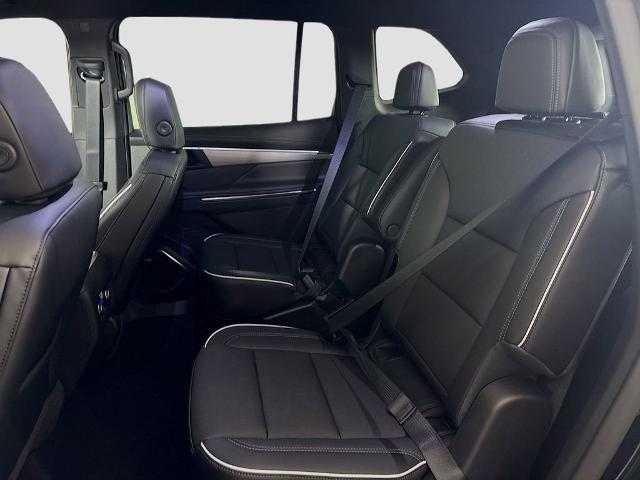 2025 Buick Enclave Vehicle Photo in PUYALLUP, WA 98371-4149