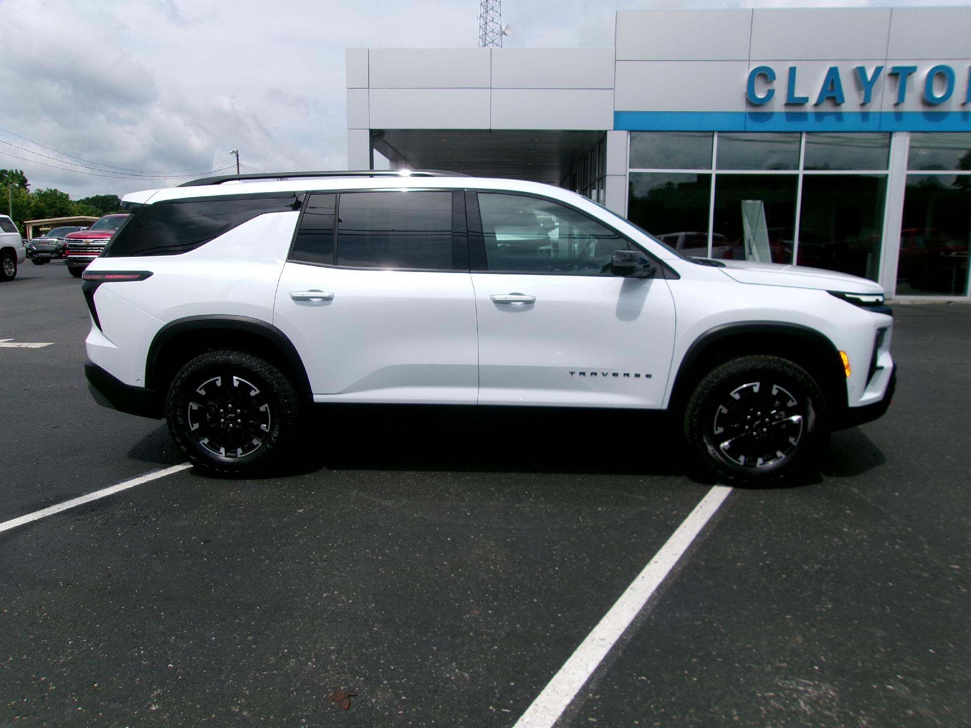 View vehicle photo 2