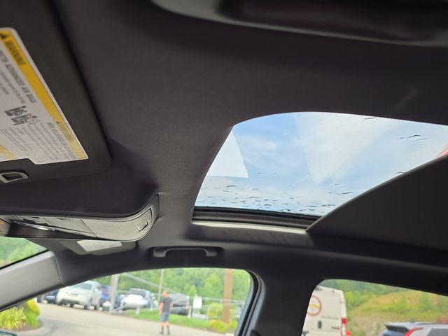 2024 Chevrolet Equinox Vehicle Photo in Pleasant Hills, PA 15236