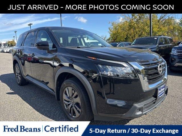 2023 Nissan Pathfinder Vehicle Photo in Flemington, NJ 08822