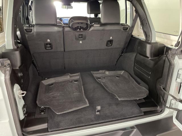 2024 Jeep Wrangler Vehicle Photo in GILBERT, AZ 85297-0402