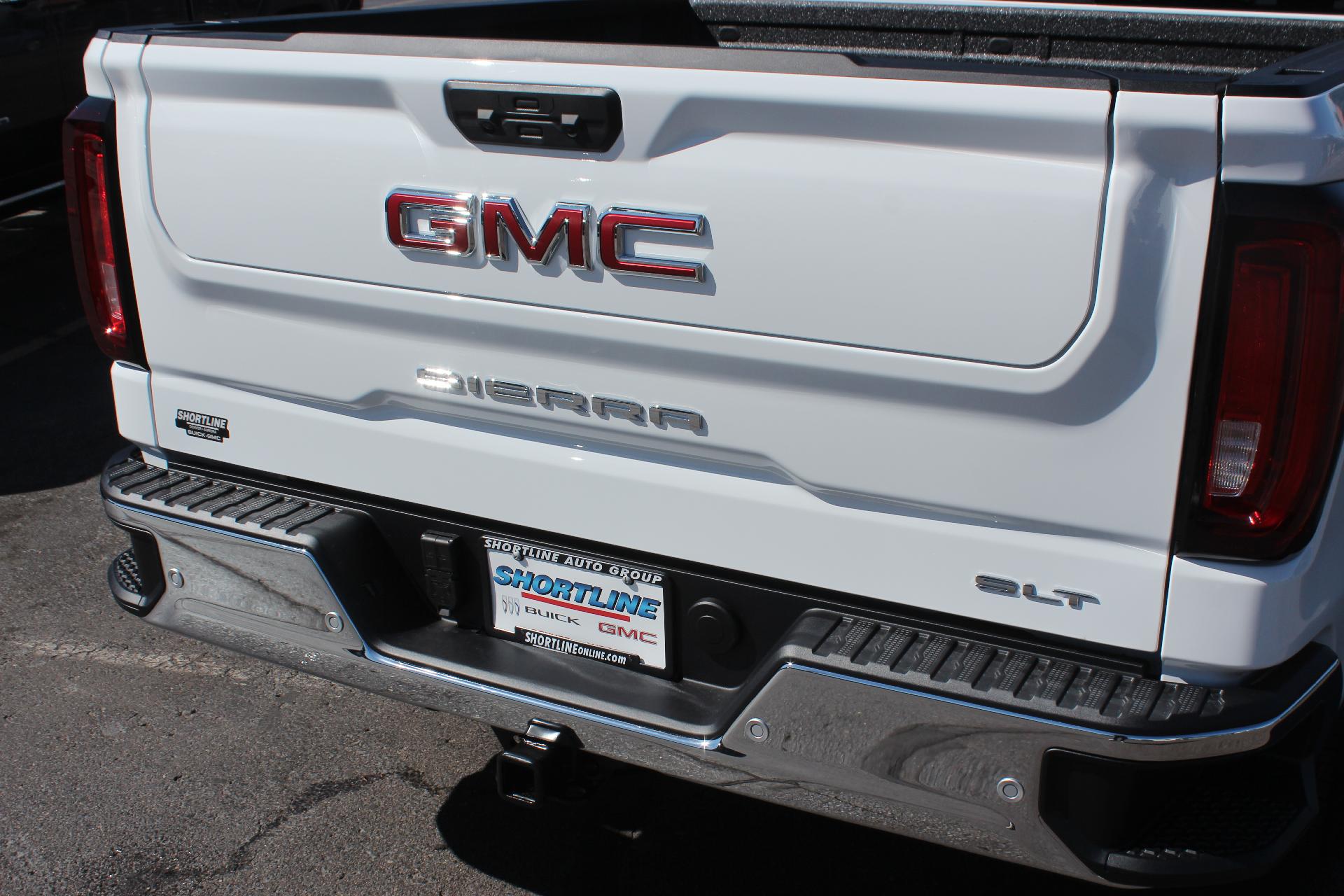 2026 GMC Sierra 1500 Vehicle Photo in AURORA, CO 80012-4011