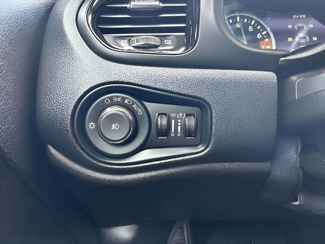 2022 Jeep Renegade Vehicle Photo in Cedar Rapids, IA 52402