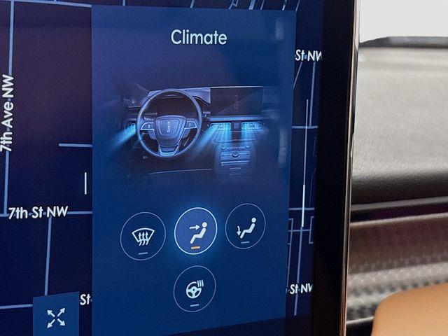 2022 Lincoln Nautilus Vehicle Photo in Puyallup, WA 98371