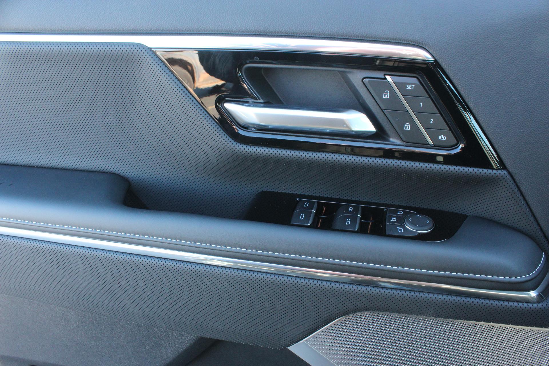 2025 GMC Sierra EV Vehicle Photo in AURORA, CO 80012-4011