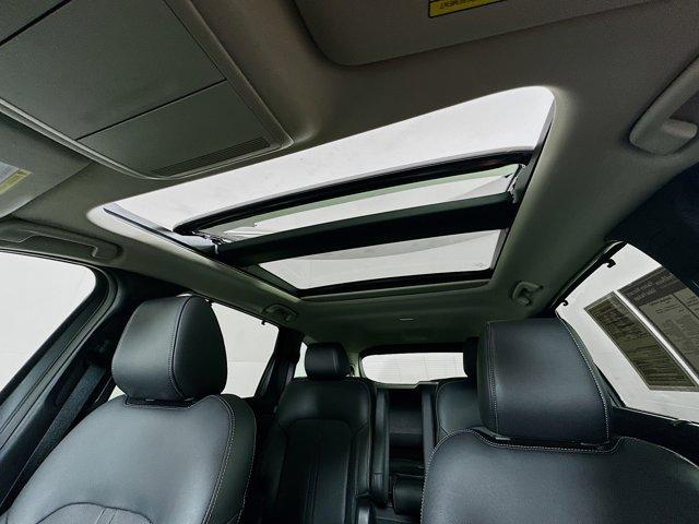 2024 Mazda CX-90 PHEV Vehicle Photo in Flemington, NJ 08822