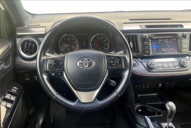 2016 Toyota RAV4 Vehicle Photo in KANSAS CITY, MO 64114-4545
