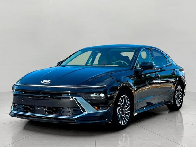 2025 Hyundai SONATA Hybrid Vehicle Photo in Neenah, WI 54956