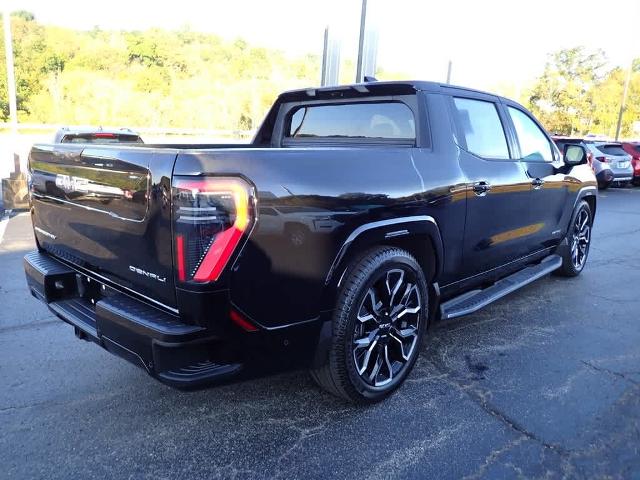2025 GMC Sierra EV Vehicle Photo in ZELIENOPLE, PA 16063-2910