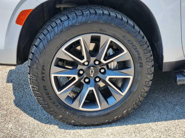 2023 Chevrolet Suburban Vehicle Photo in DENTON, TX 76210-9321