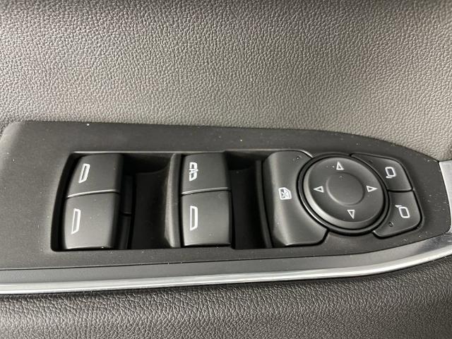 2025 GMC Sierra 1500 Vehicle Photo in GILBERT, AZ 85297-0402