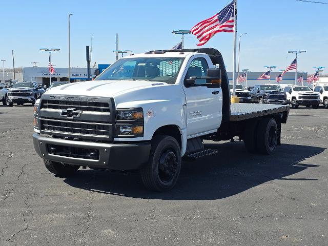 2024 Chevrolet Silverado Chassis Cab Vehicle Photo in INDEPENDENCE, MO 64055-1314