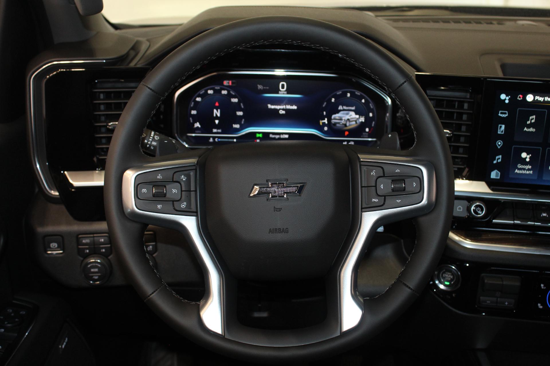 2025 Chevrolet Silverado 1500 Vehicle Photo in NORTHAMPTON, MA 01060-1120