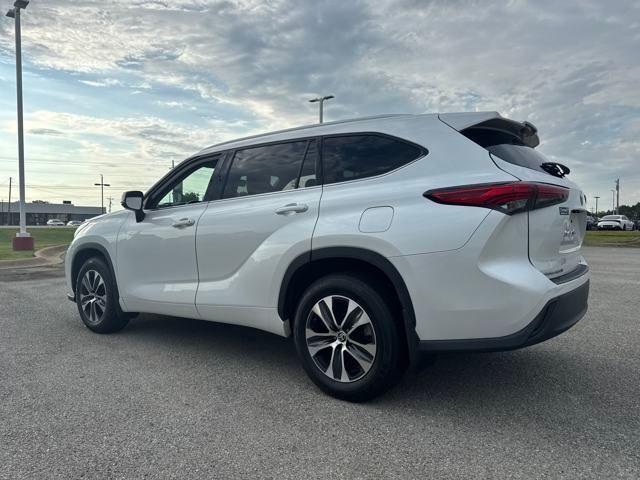 2022 Toyota Highlander Vehicle Photo in Jonesboro, AR 72404