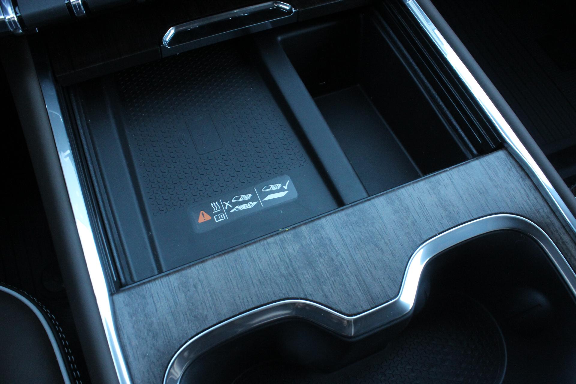 2026 GMC Acadia Vehicle Photo in AURORA, CO 80012-4011