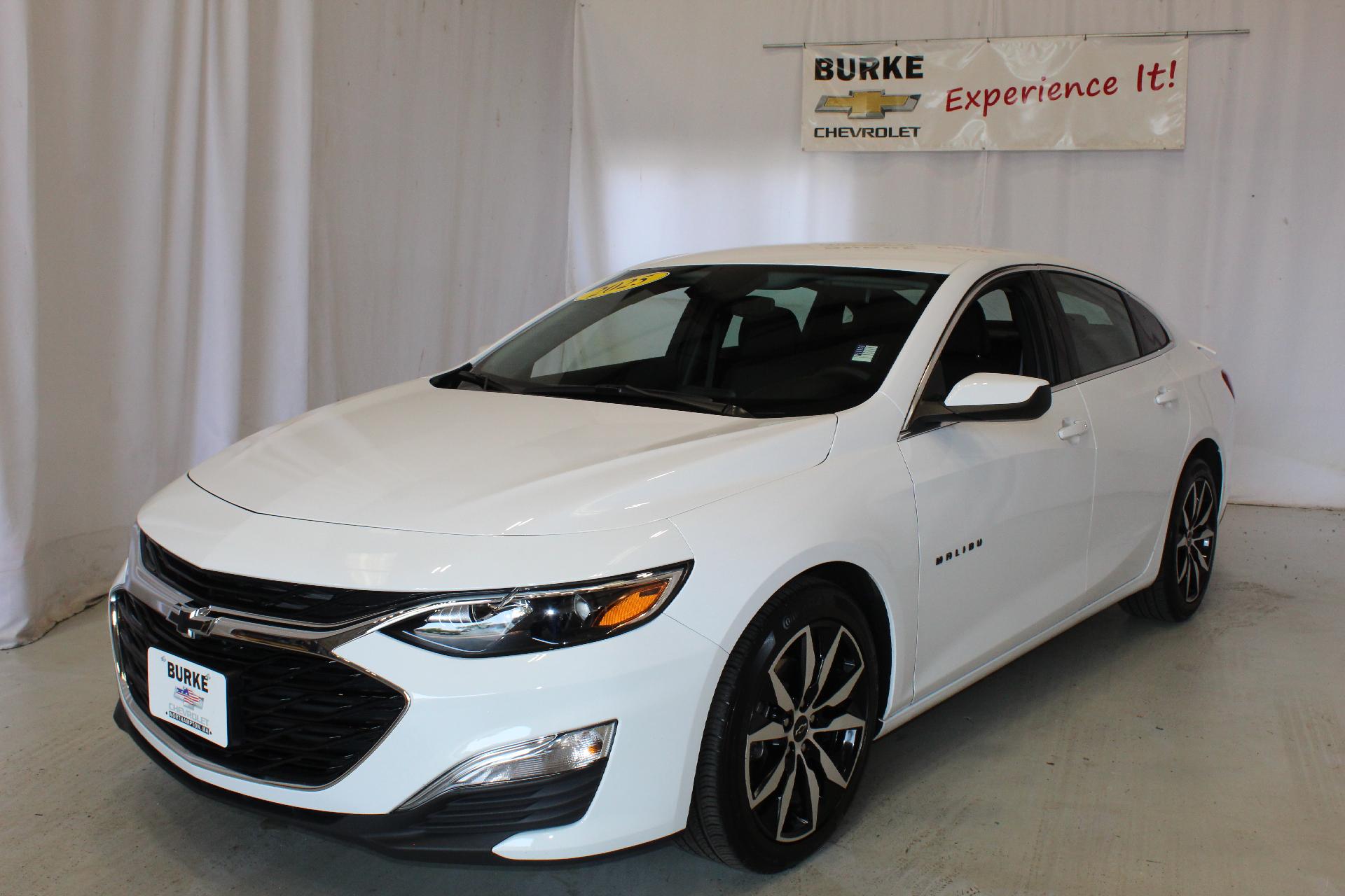 2025 Chevrolet Malibu Vehicle Photo in NORTHAMPTON, MA 01060-1120