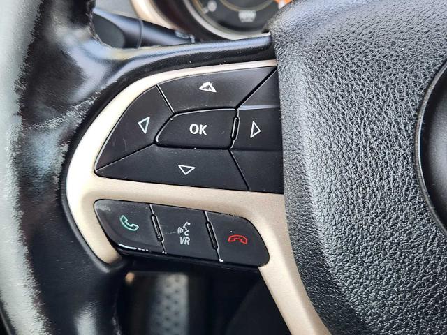 2014 Jeep Cherokee Vehicle Photo in DENTON, TX 76210-9321
