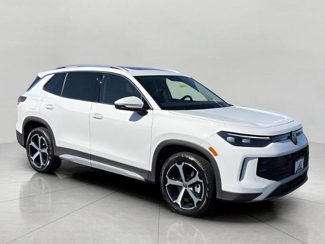 2025 Volkswagen Tiguan Vehicle Photo in Oshkosh, WI 54904