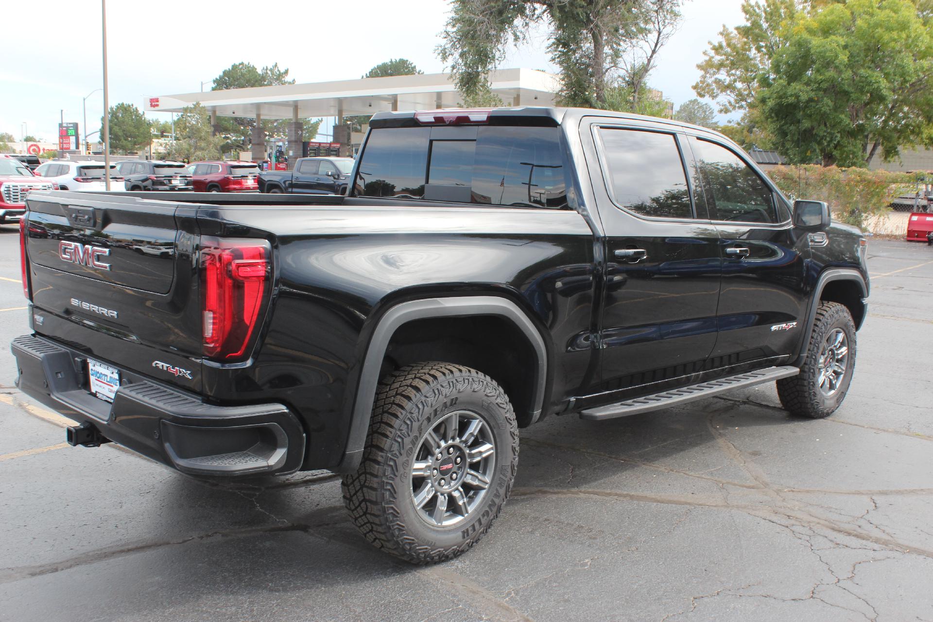 2025 GMC Sierra 1500 Vehicle Photo in AURORA, CO 80012-4011