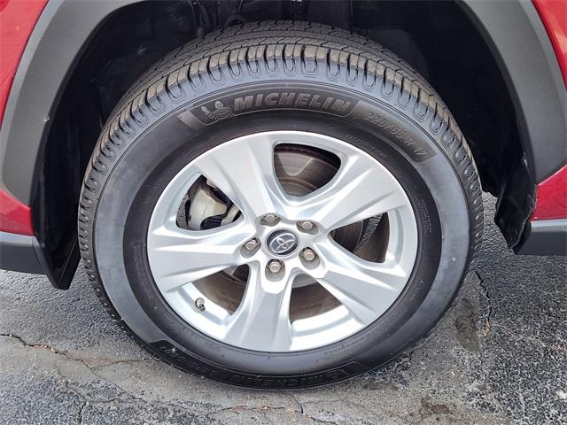 2019 Toyota RAV4 Vehicle Photo in AURORA, CO 80012-4011