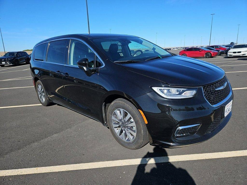 2023 Chrysler Pacifica Vehicle Photo in Cedar Rapids, IA 52402