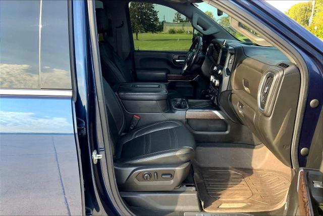 2022 GMC Sierra 2500 HD Vehicle Photo in TOPEKA, KS 66609-0000