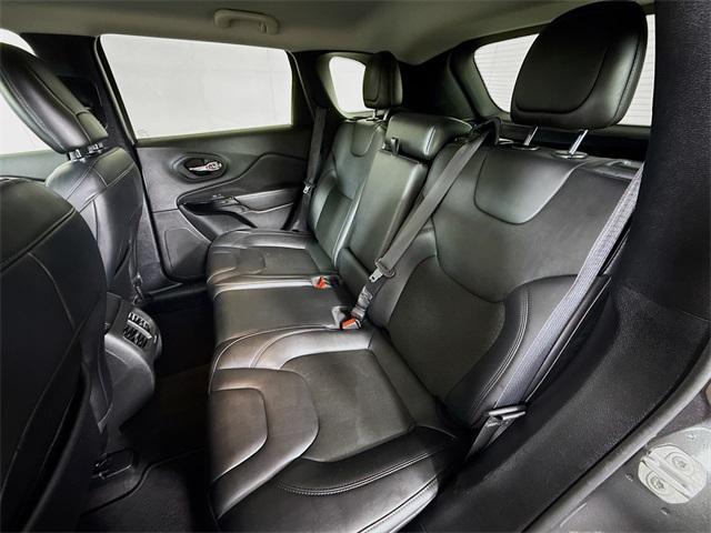 2021 Jeep Cherokee Vehicle Photo in Everett, WA 98204