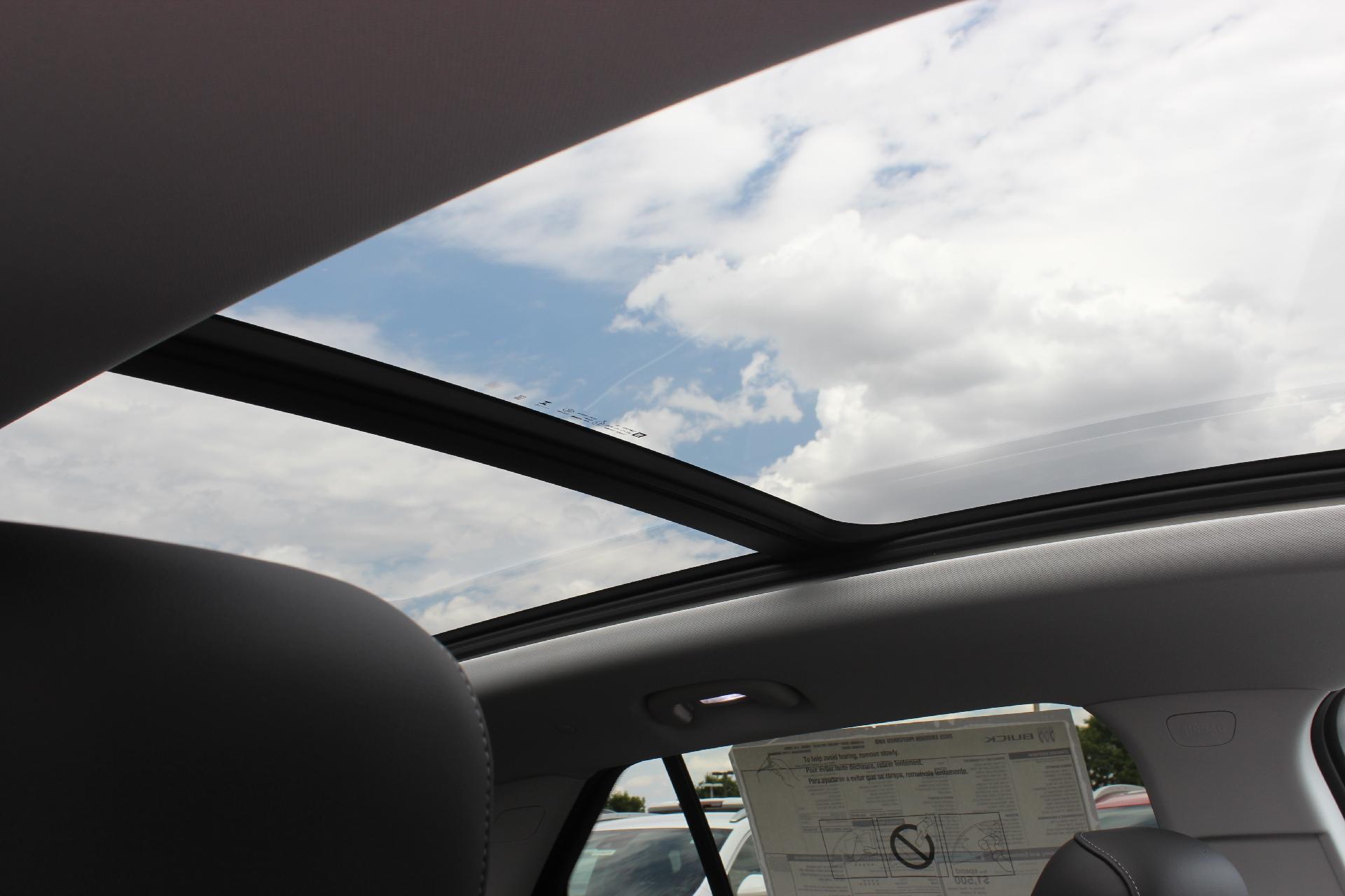 2025 Buick Envision Vehicle Photo in AURORA, CO 80012-4011