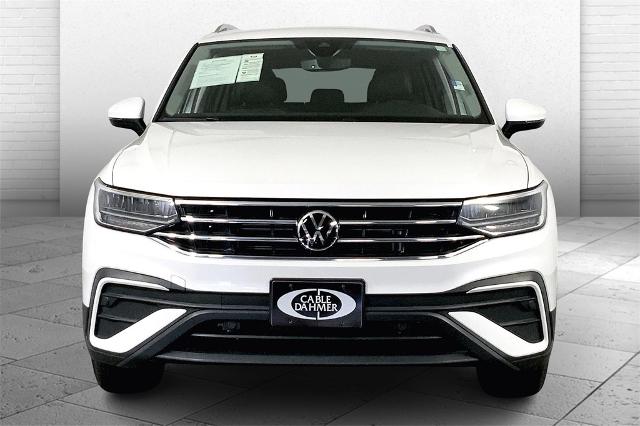 2023 Volkswagen Tiguan Vehicle Photo in Lees Summit, MO 64086