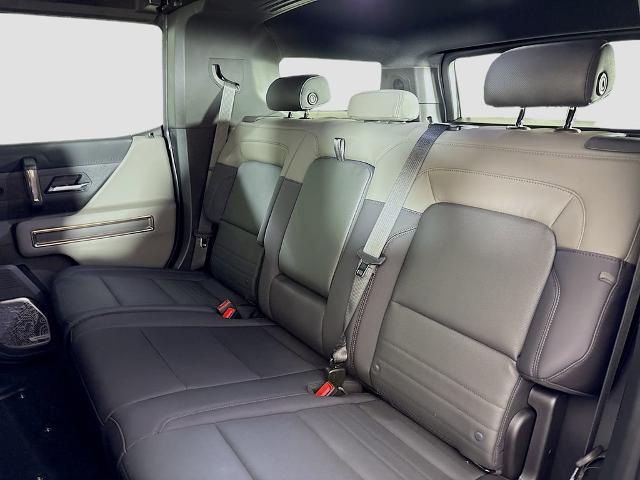 2025 GMC HUMMER EV SUV Vehicle Photo in PUYALLUP, WA 98371-4149
