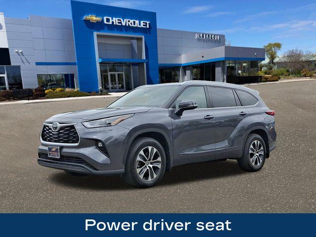2022 Toyota Highlander Vehicle Photo in DANBURY, CT 06810-5034