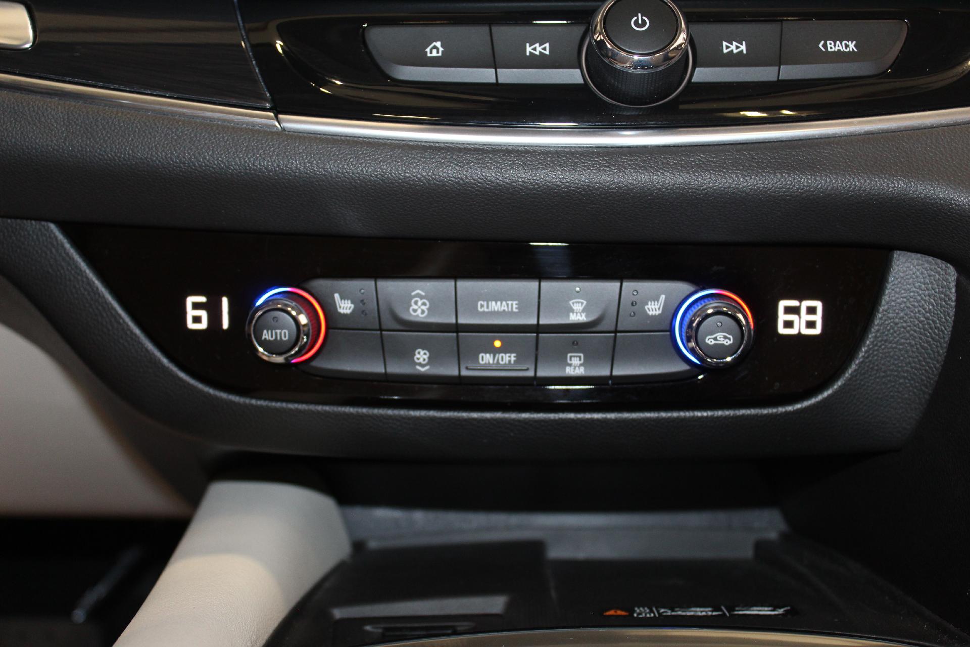 2022 Buick Enclave Vehicle Photo in NORTHAMPTON, MA 01060-1120