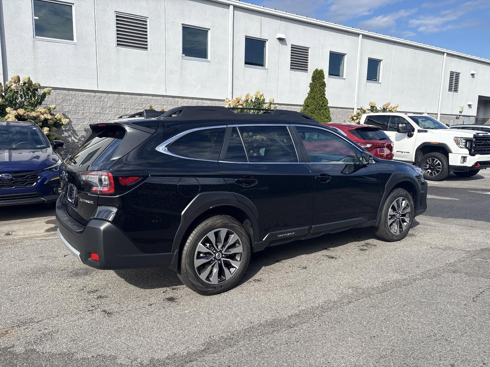 2025 Subaru Outback Vehicle Photo in Mechanicsburg, PA 17050