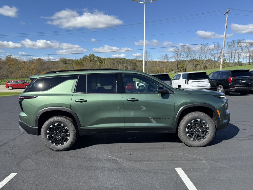 2027 Chevrolet Traverse photo 6 of 10