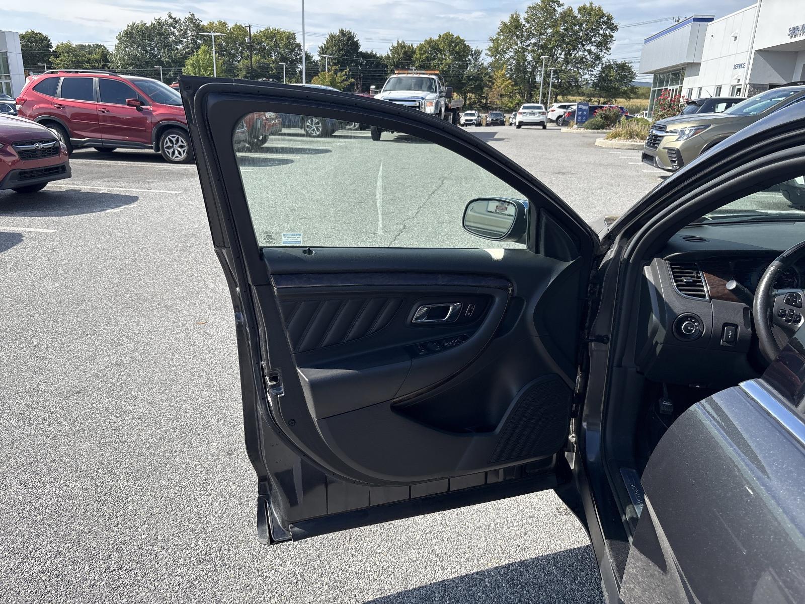2018 Ford Taurus Vehicle Photo in Mechanicsburg, PA 17050