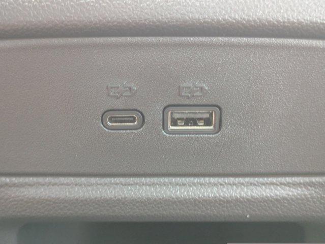 2025 Chevrolet Trax Vehicle Photo in BRUNSWICK, GA 31525-1881